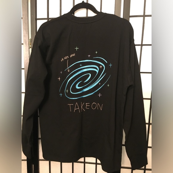 Takeon Black long sleeve sweatshirt Sz M - Picture 2 of 4